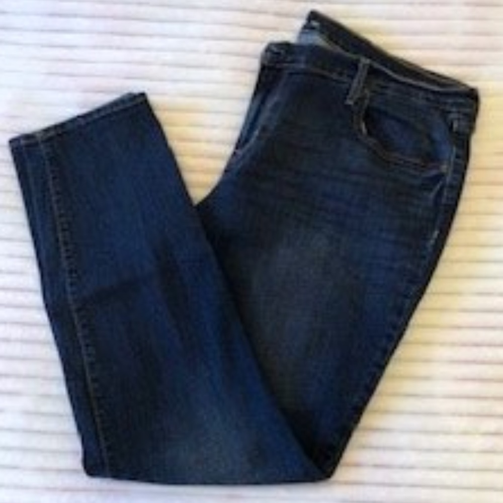 Old Navy Mid-Rise Curvy Skinny Jeans
